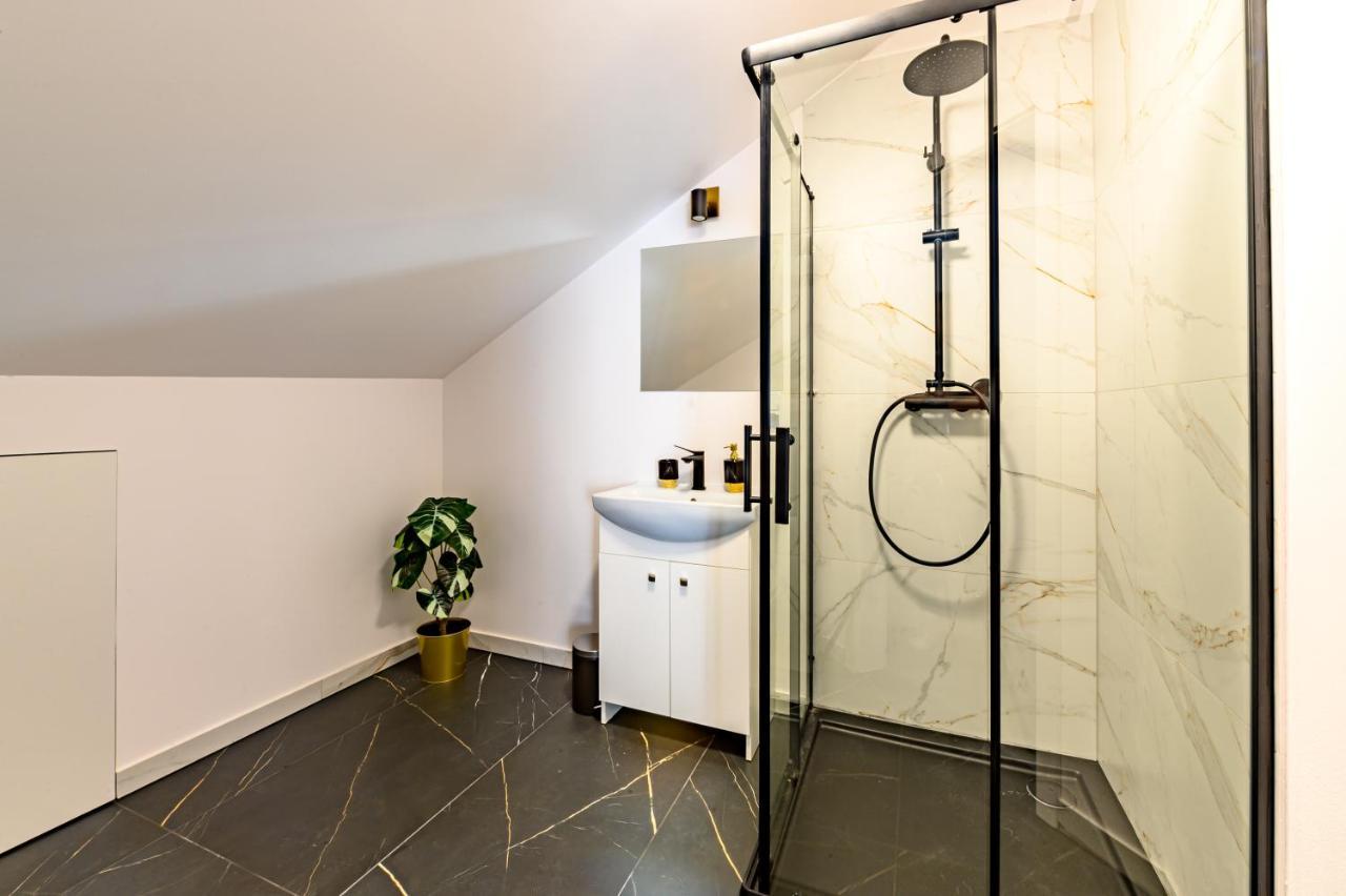 Apartament 5Th Floor คราคูฟ ภายนอก รูปภาพ